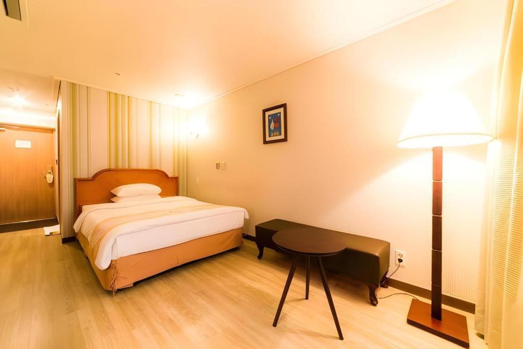 Hotel Homers Puszan Kültér fotó