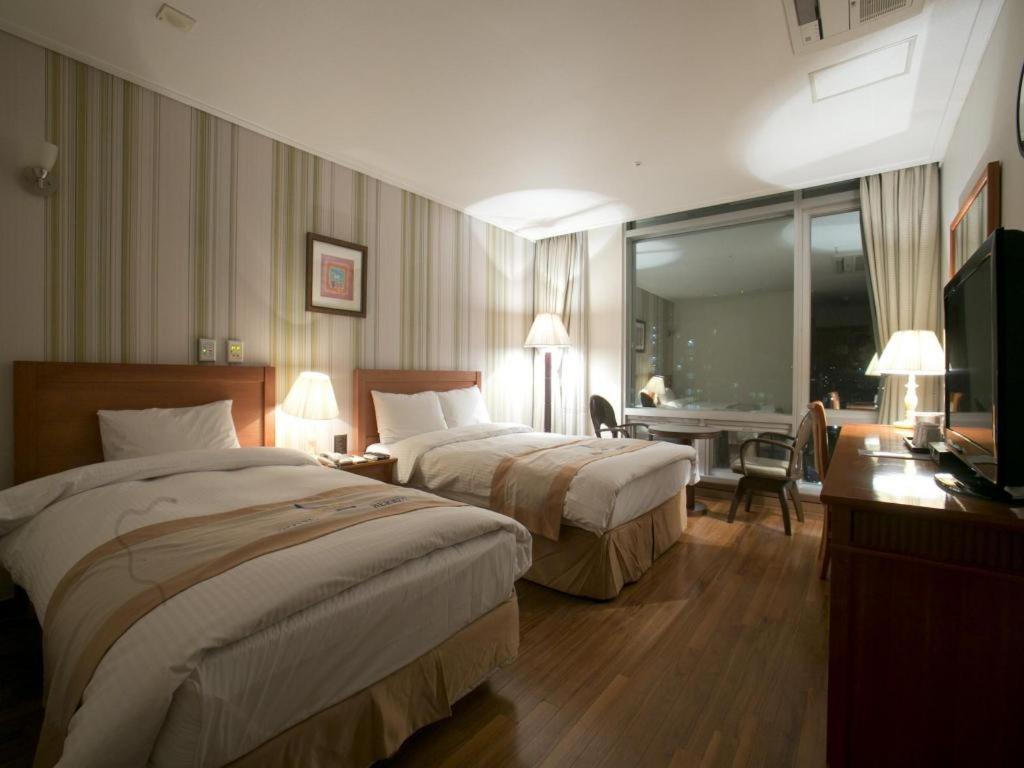 Hotel Homers Puszan Kültér fotó